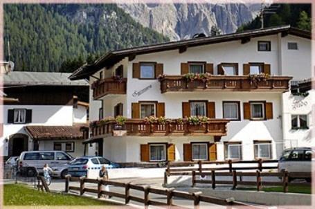 Garni Sayonara Hotel Selva di Val Gardena Exterior photo