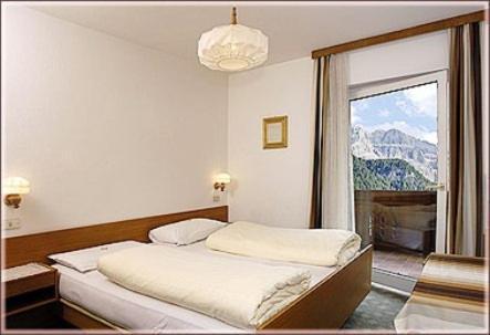 Garni Sayonara Hotel Selva di Val Gardena Exterior photo